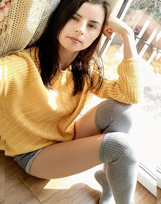 Manon (26 ans, Agde)