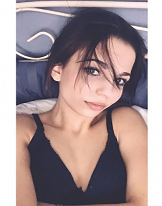 Emmanuelle (25 ans, Saint-Quentin)